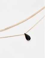 Curve multirow necklace with black enamel charm pendant in gold tone
