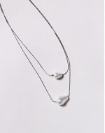 indrois multirow pearl charm necklace in silver