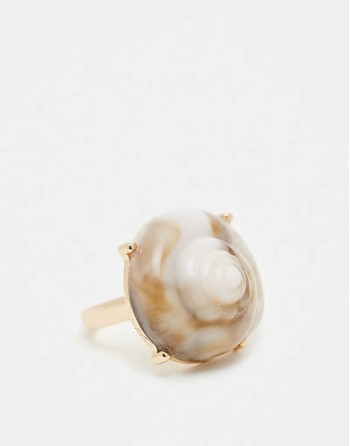 resin shell ring in gold tone