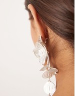 drop earrings with 3D floral design in pearl white tone