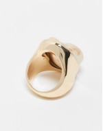 ring with faux freshwater pearl in gold